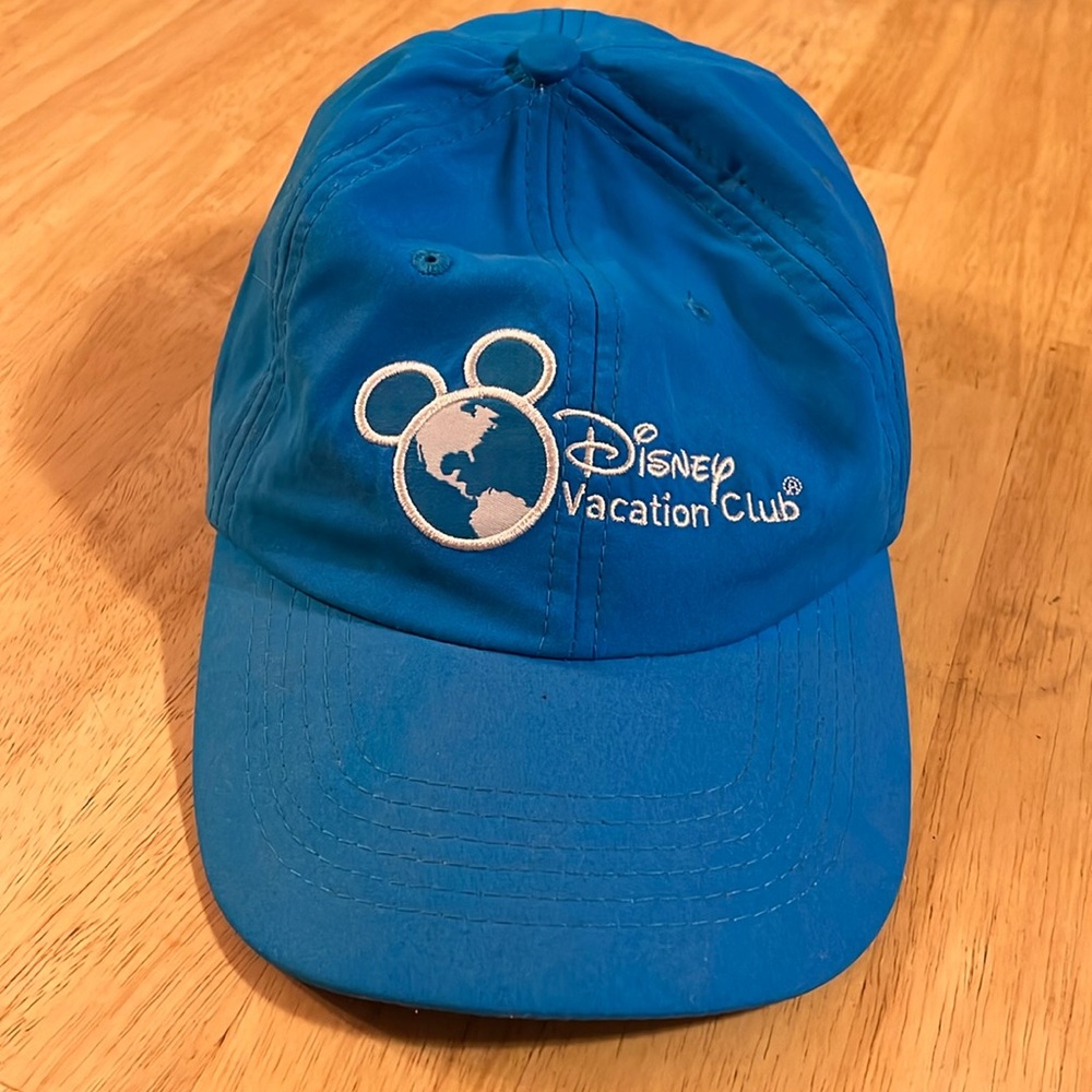 Disney Vacation Club (DVC) member hat